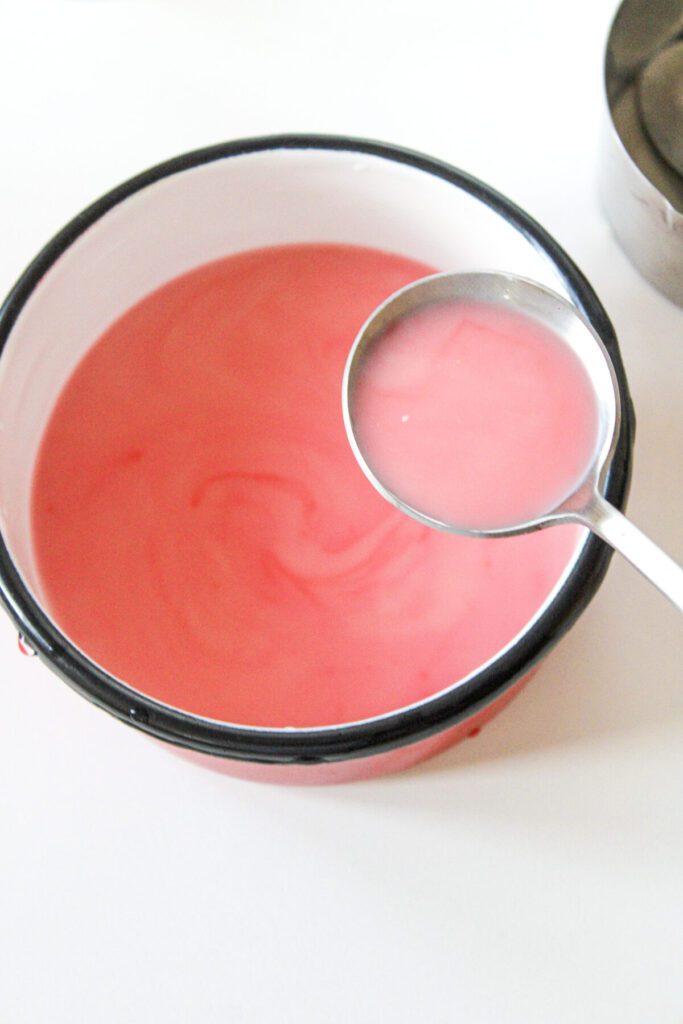 Mixture with food color