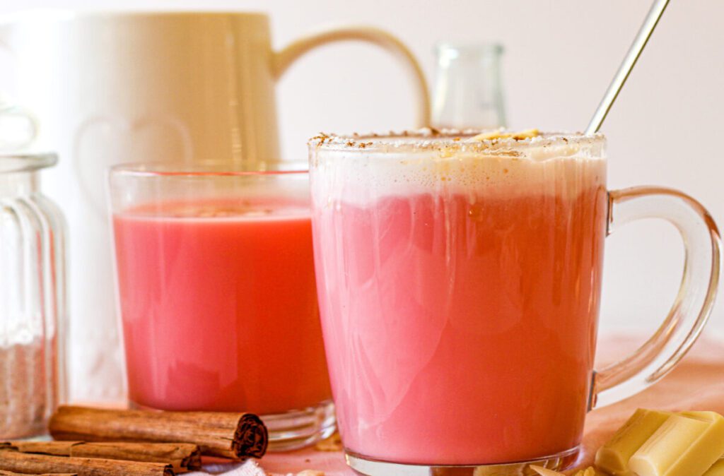 Red velvet hot chocolate in mugs