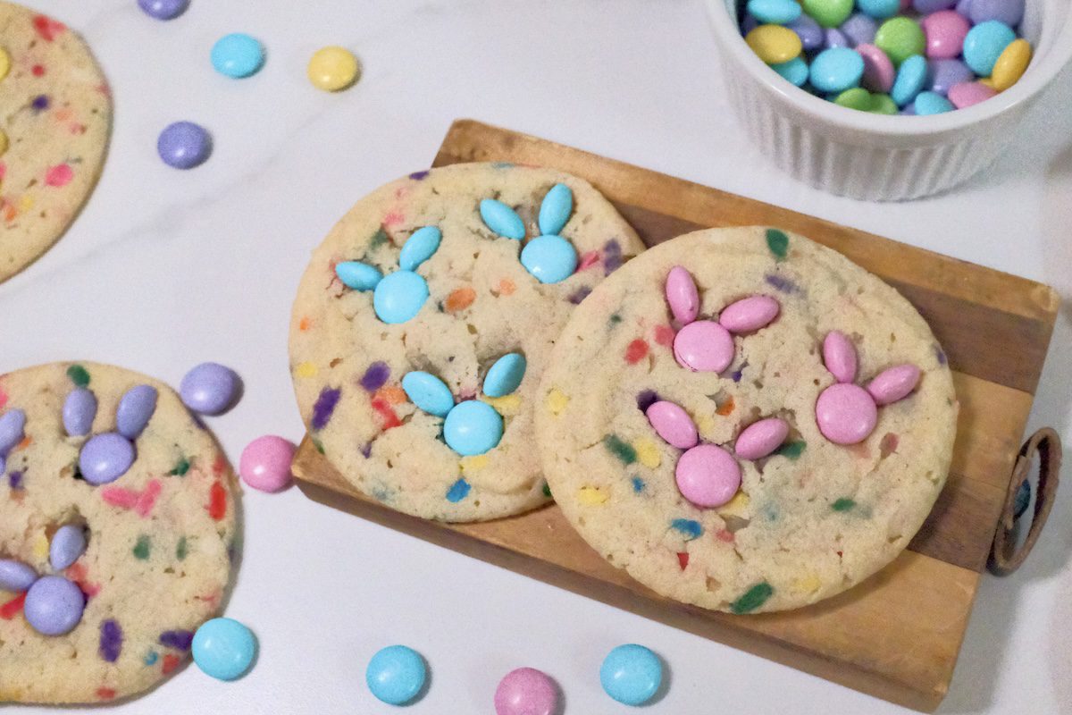 m&m bunny cookies with yellow, blue, purple, and pink m&m candies