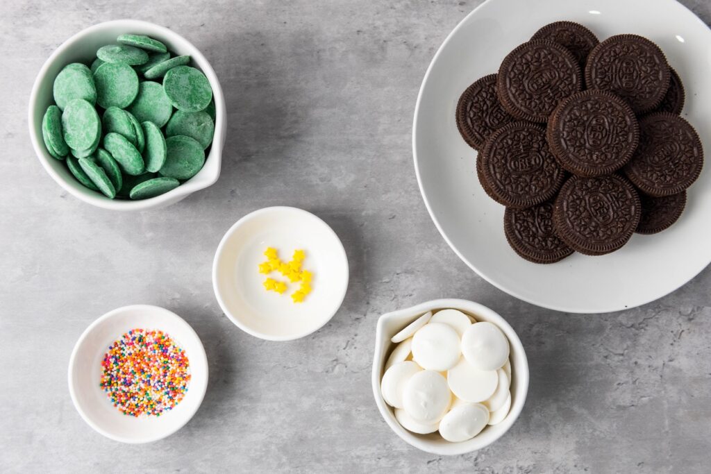 ingredients to make oreos decorated with christmas trees