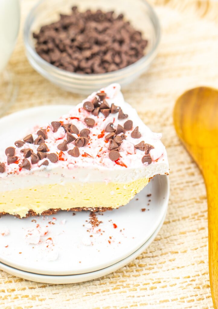 close up of a slice of peppermint pudding pie